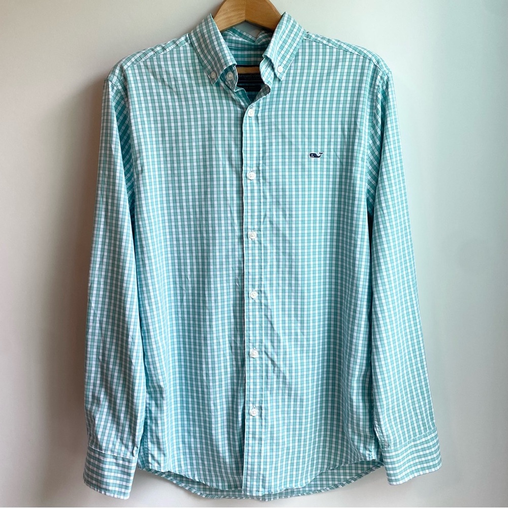Vineyard Vines Plaid Button Down Size Small - image 1